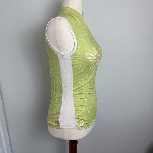 Terry Biking or Cycling Workout Green Sleeveless Top - Picture 5 of 8